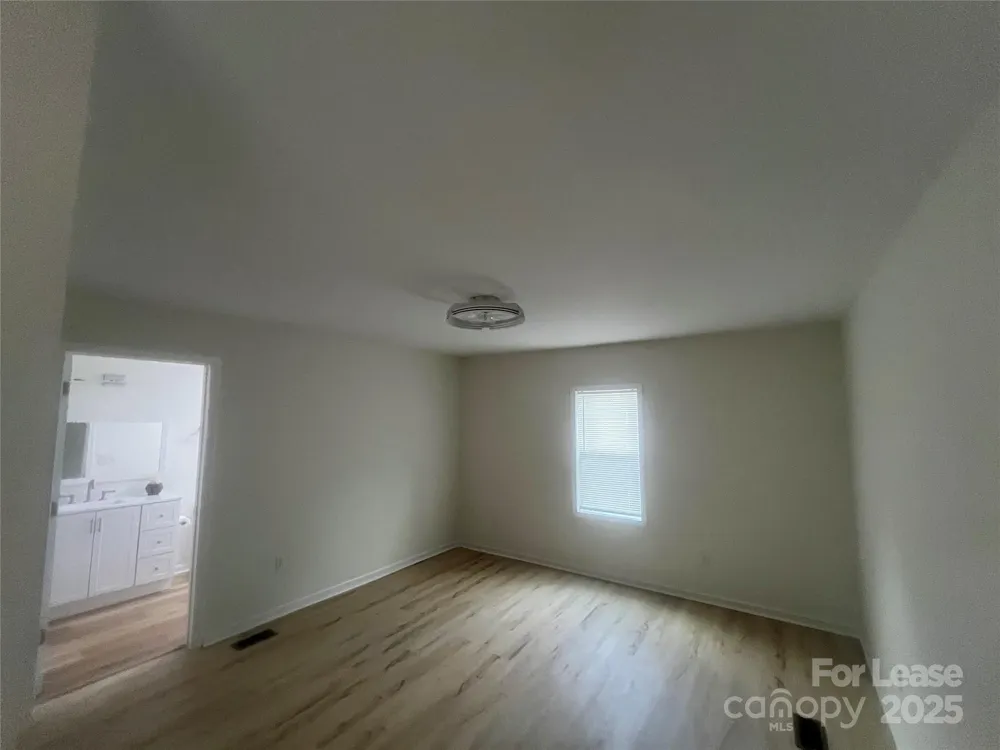 39 E White Street Chester, SC 29706