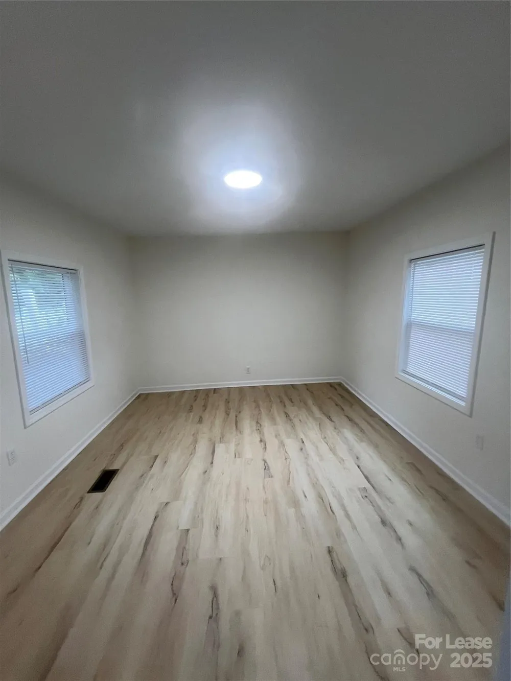 39 E White Street Chester, SC 29706