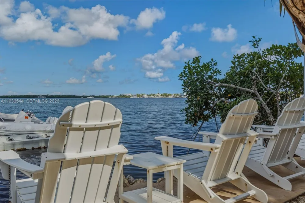 16 North Dr Key Largo, FL 33037