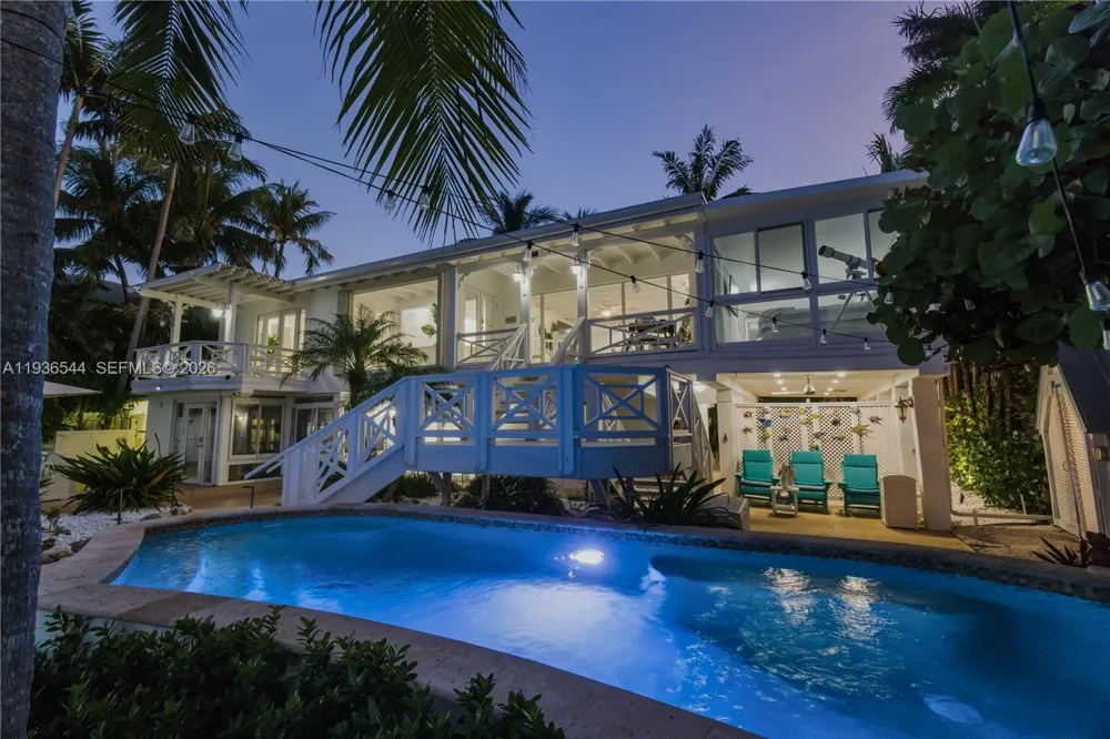 16 North Dr Key Largo, FL 33037