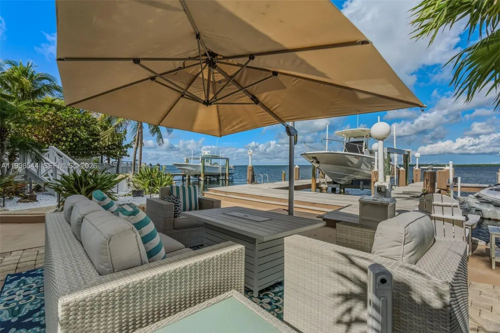16 North Dr Key Largo, FL 33037
