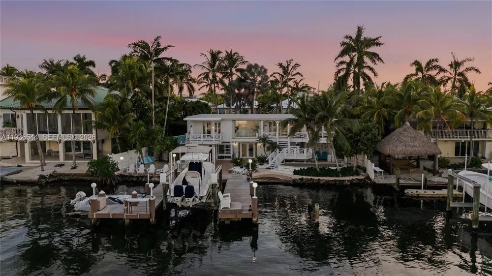 16 North Dr Key Largo, FL 33037