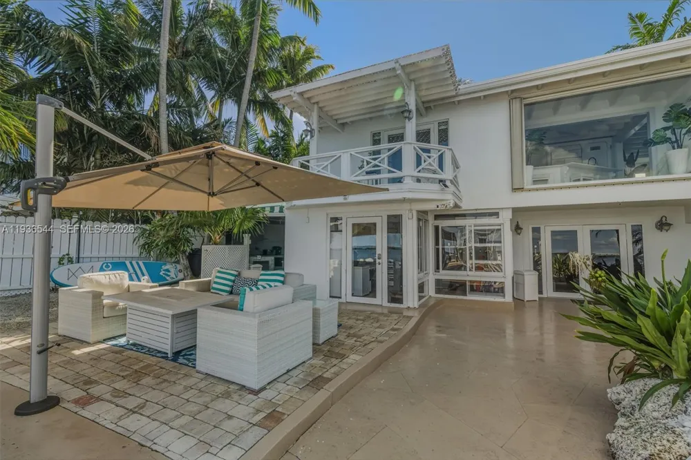 16 North Dr Key Largo, FL 33037
