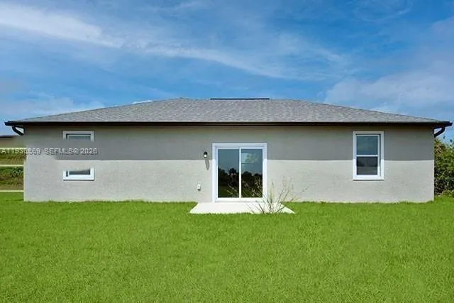 6018 ACORN CIR La Belle, FL 33935