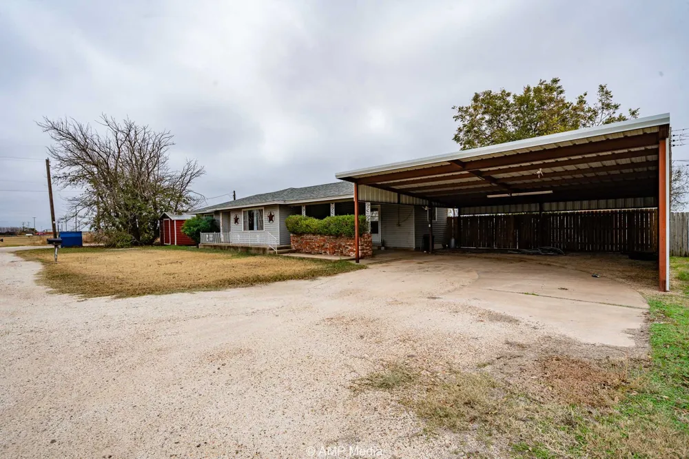 510 W Irving Street Munday, TX 76371