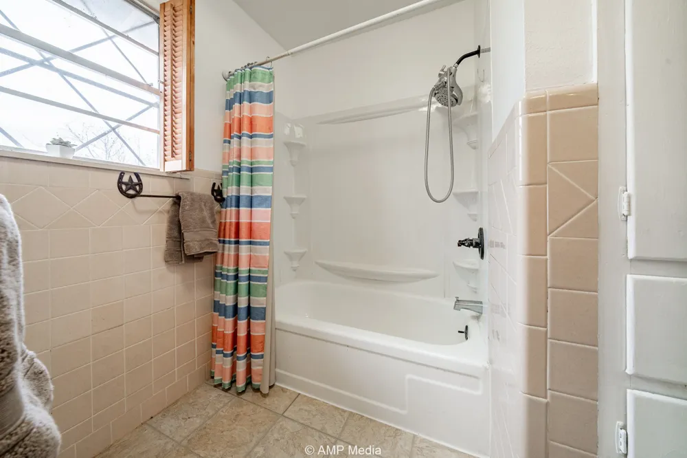 510 W Irving Street Munday, TX 76371