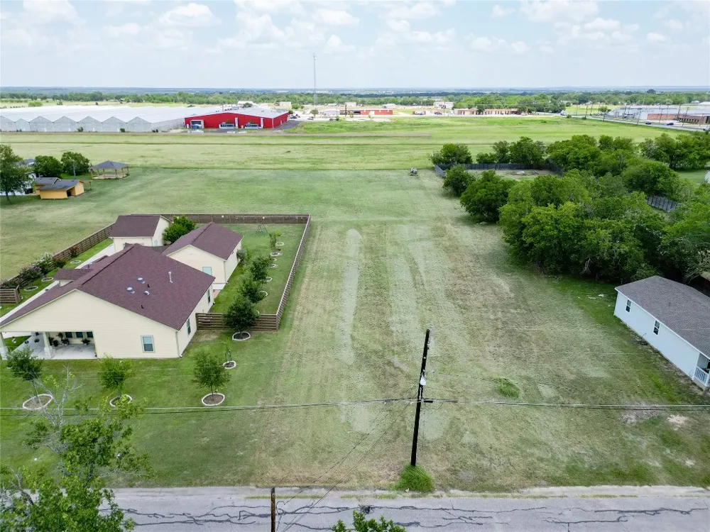 Torres Street Lockhart, TX 78644