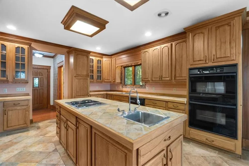 576 Apache Trail Chatsworth, GA 30705