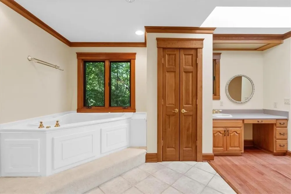 576 Apache Trail Chatsworth, GA 30705