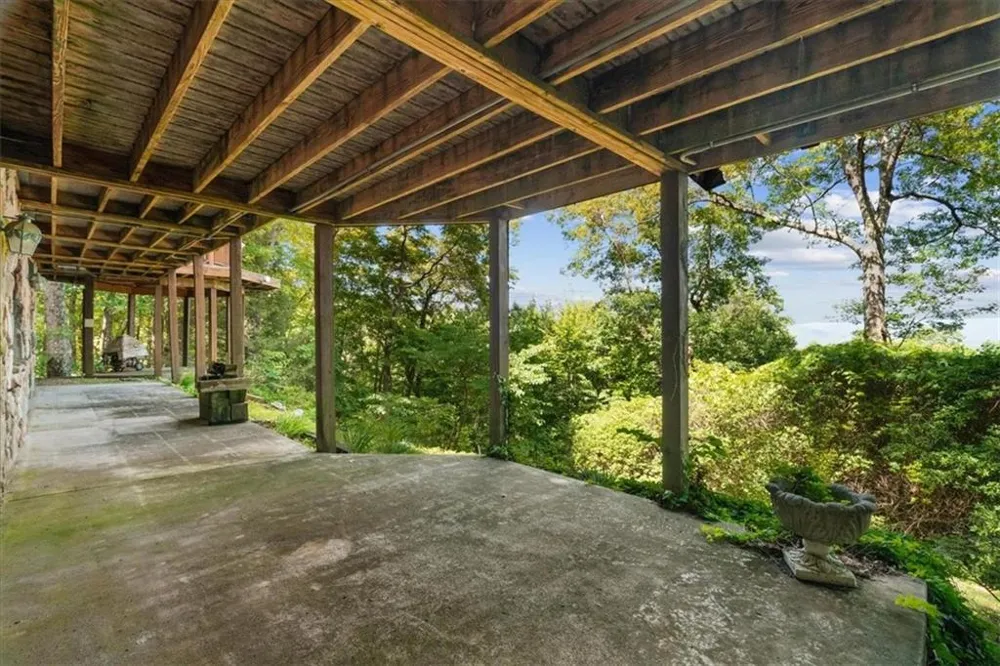 576 Apache Trail Chatsworth, GA 30705