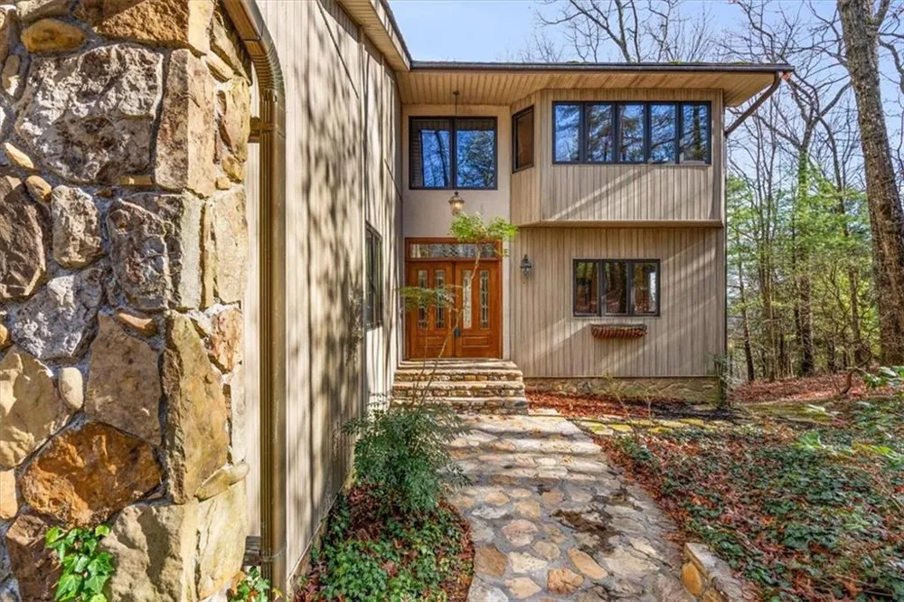 576 Apache Trail Chatsworth, GA 30705
