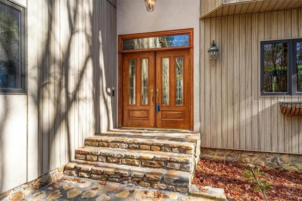 576 Apache Trail Chatsworth, GA 30705