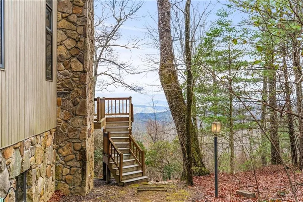 576 Apache Trail Chatsworth, GA 30705