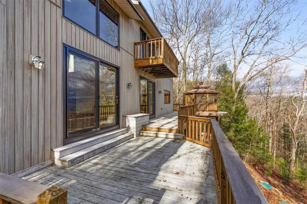 576 Apache Trail Chatsworth, GA 30705