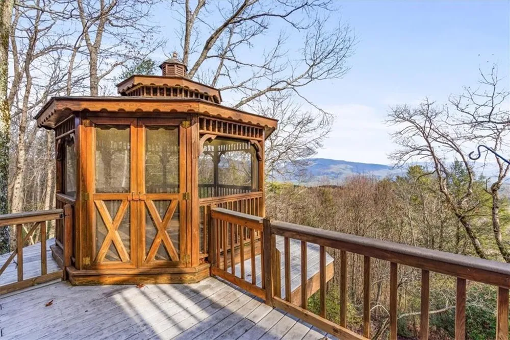576 Apache Trail Chatsworth, GA 30705