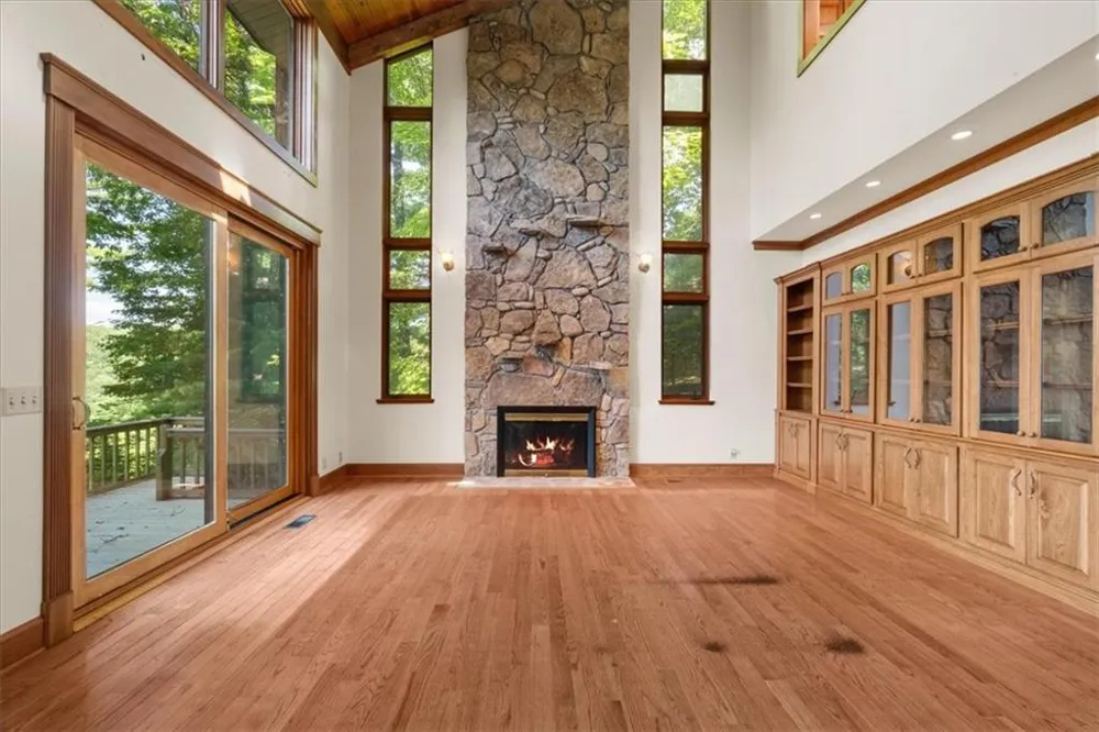 576 Apache Trail Chatsworth, GA 30705