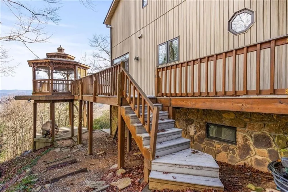 576 Apache Trail Chatsworth, GA 30705