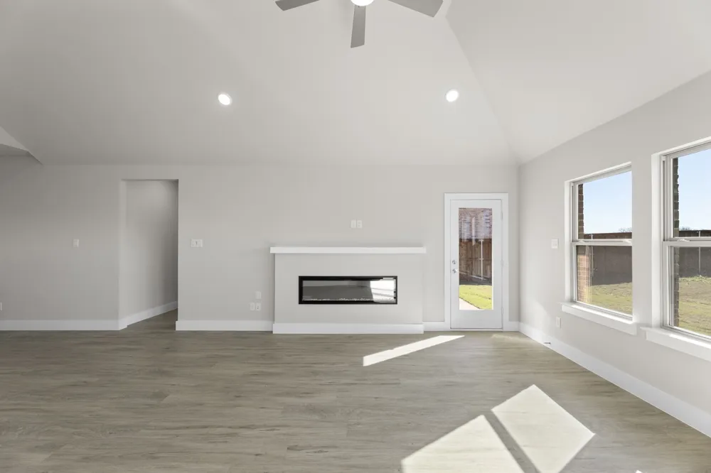 2359 Bell Way Forney, TX 75126