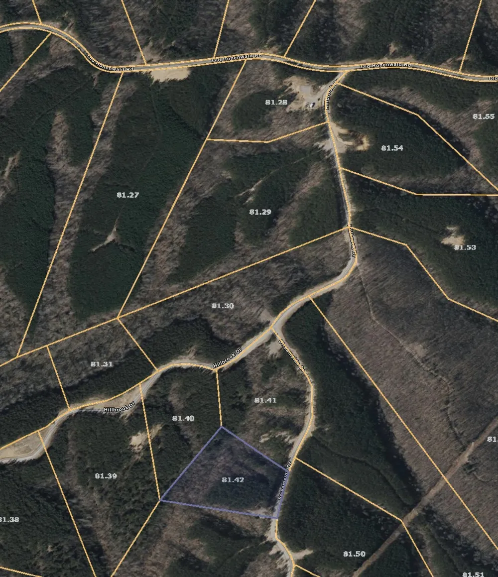 252 Streamside Dr Linden, TN 37096