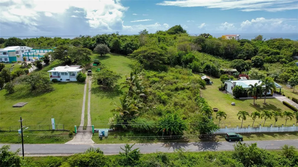 63 ROUTE 201 Vieques, PR 00765