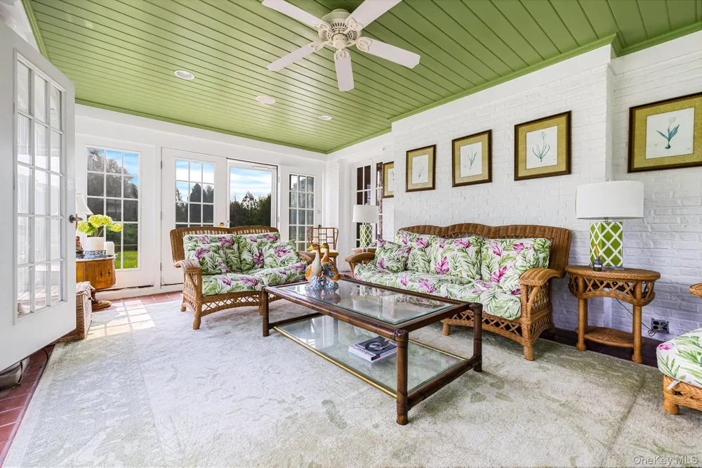 94 Quogue Street Quogue, NY 11959