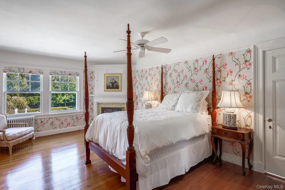 94 Quogue Street Quogue, NY 11959