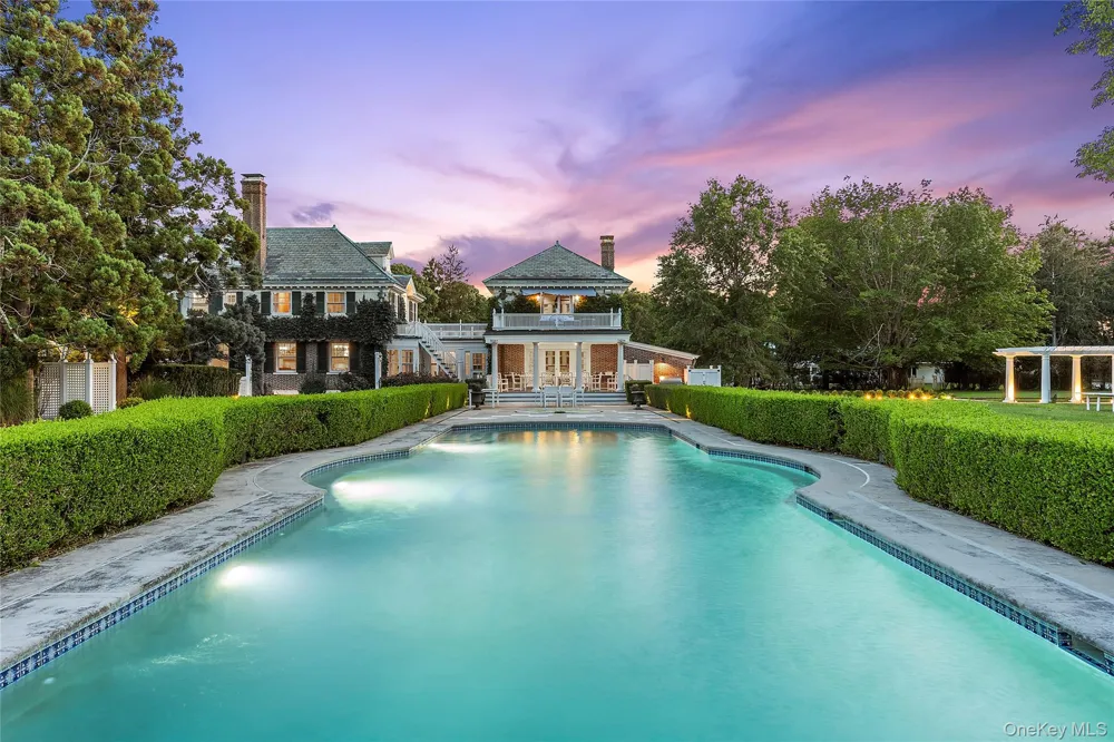 94 Quogue Street Quogue, NY 11959