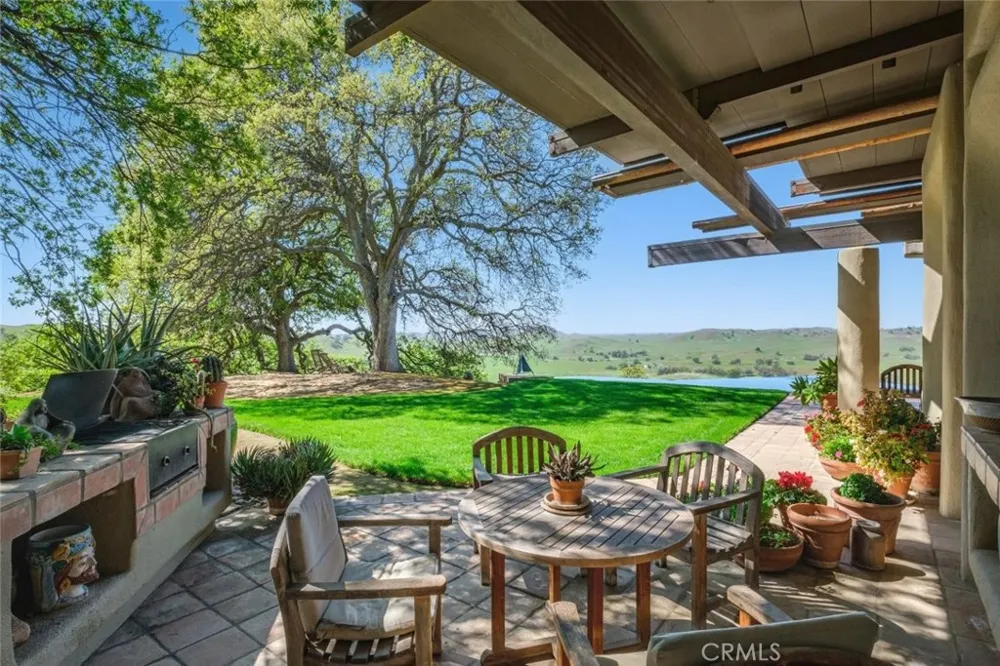 19623 Road 211 Friant, CA 93626