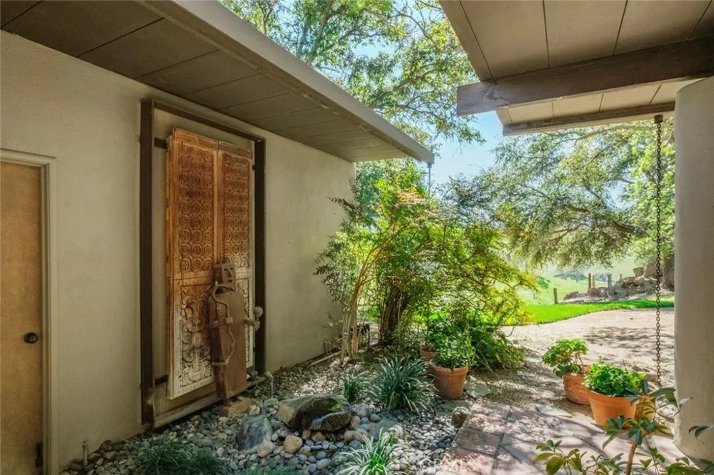 19623 Road 211 Friant, CA 93626