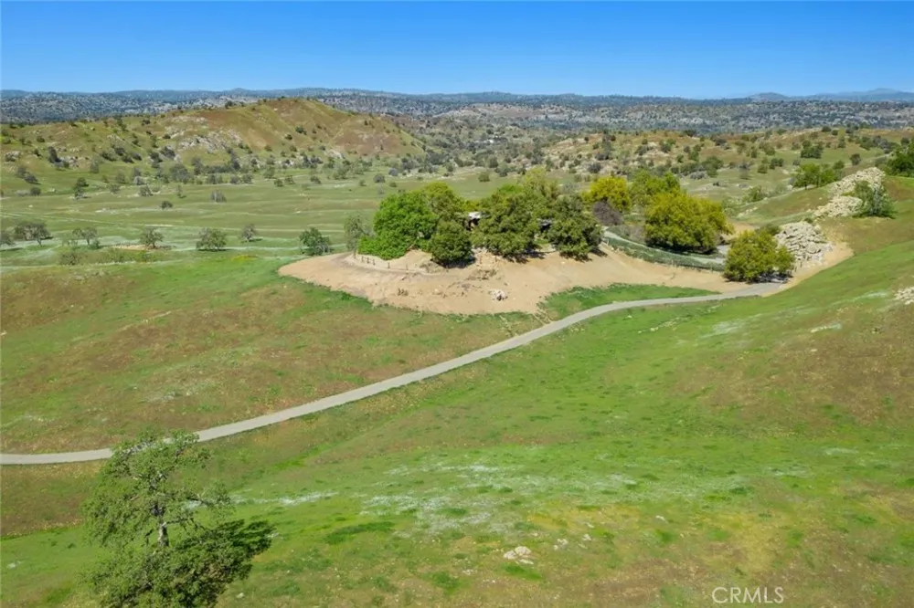 19623 Road 211 Friant, CA 93626