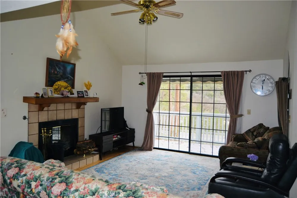 40748 Foxboro Court Bass Lake, CA 93604