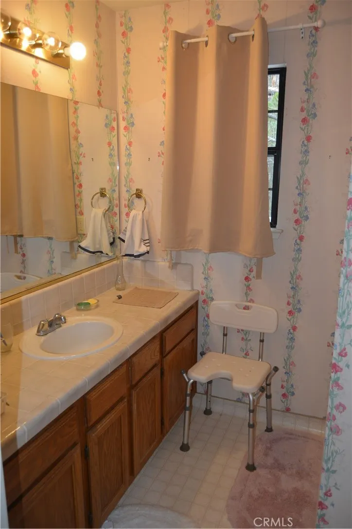 40748 Foxboro Court Bass Lake, CA 93604