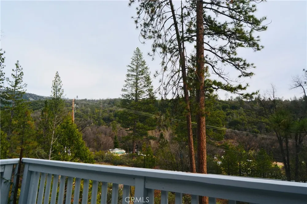 40748 Foxboro Court Bass Lake, CA 93604