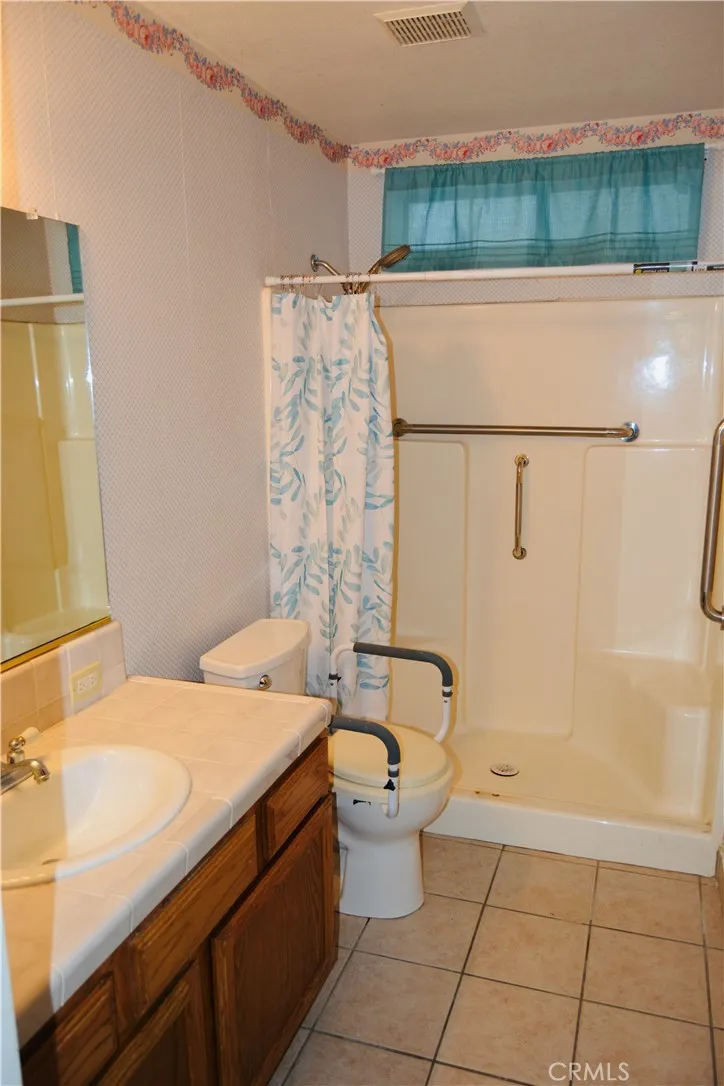 40748 Foxboro Court Bass Lake, CA 93604
