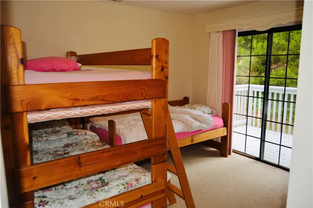 40748 Foxboro Court Bass Lake, CA 93604