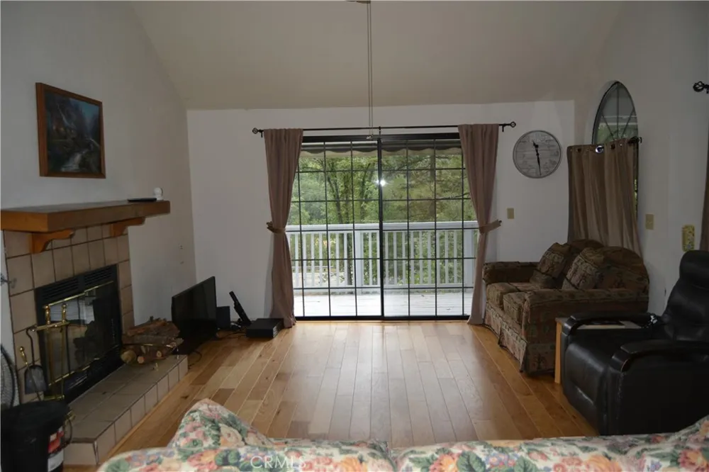40748 Foxboro Court Bass Lake, CA 93604
