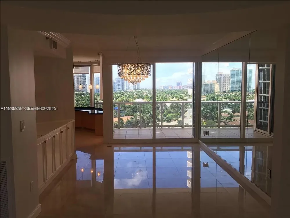 19333 Collins Ave #1109 Sunny Isles Beach, FL 33160