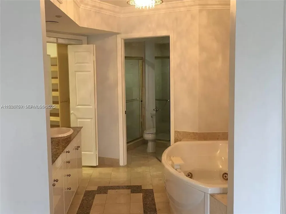 19333 Collins Ave #1109 Sunny Isles Beach, FL 33160