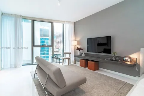 300 Biscayne Blvd Way #805