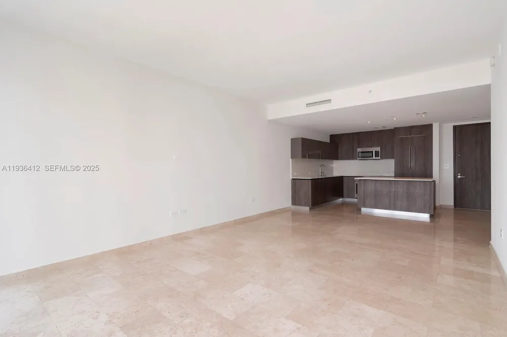 68 SE 6th St #2010 Miami, FL 33131