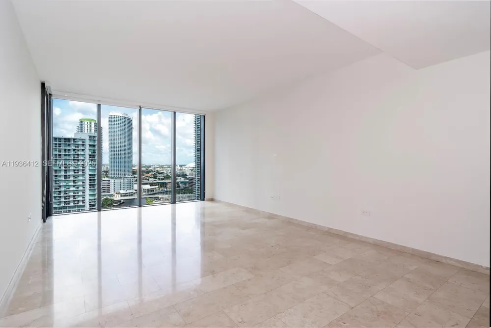 68 SE 6th St #2010 Miami, FL 33131