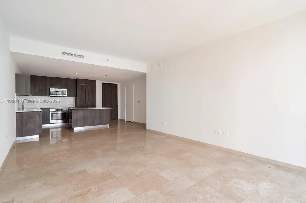 68 SE 6th St #2010 Miami, FL 33131