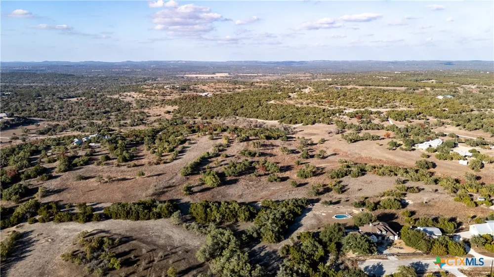 525 Outlook Drive Wimberley, TX 78676