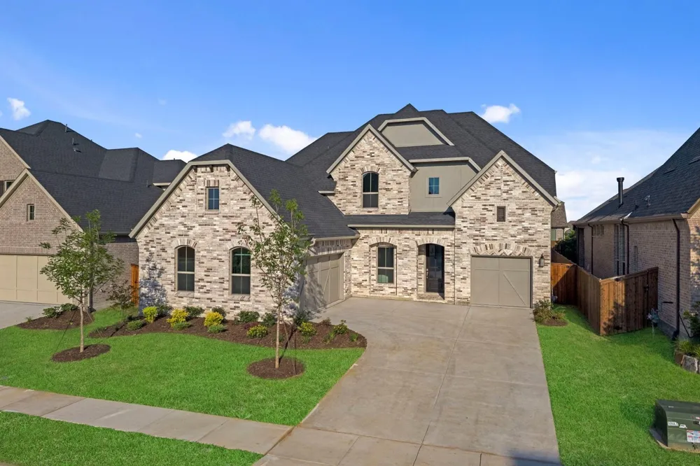 1408 Buttercup Avenue Aubrey, TX 76227