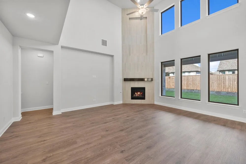 1408 Buttercup Avenue Aubrey, TX 76227