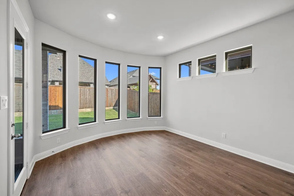 1408 Buttercup Avenue Aubrey, TX 76227
