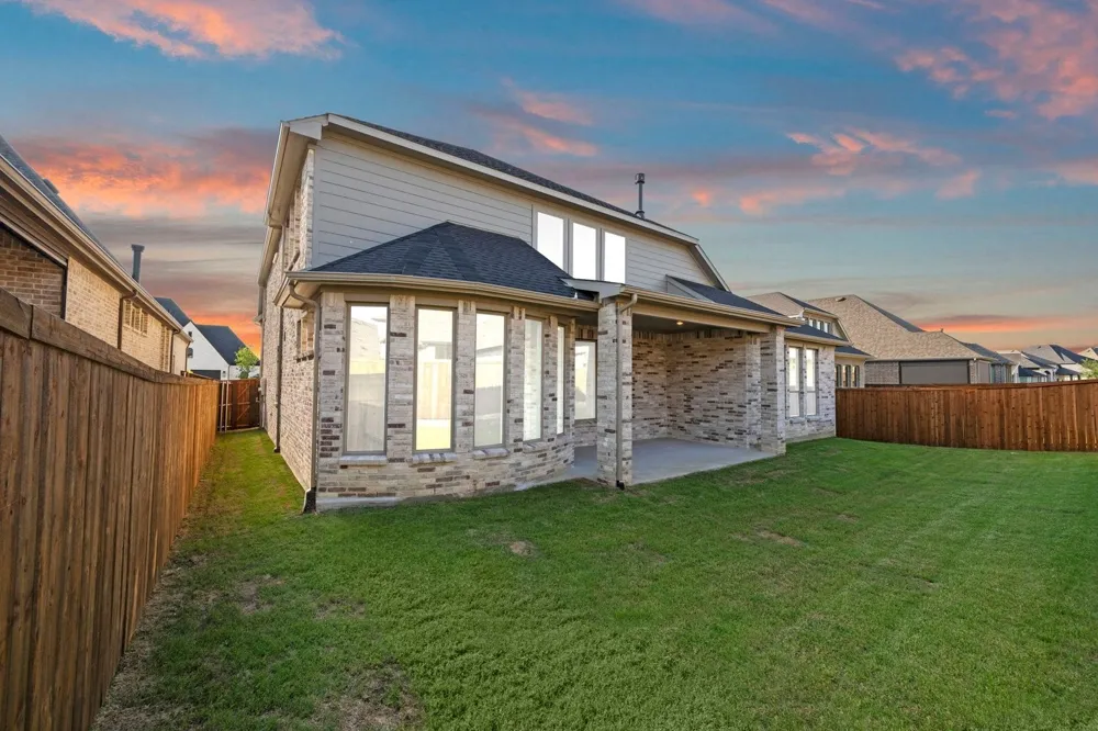 1408 Buttercup Avenue Aubrey, TX 76227