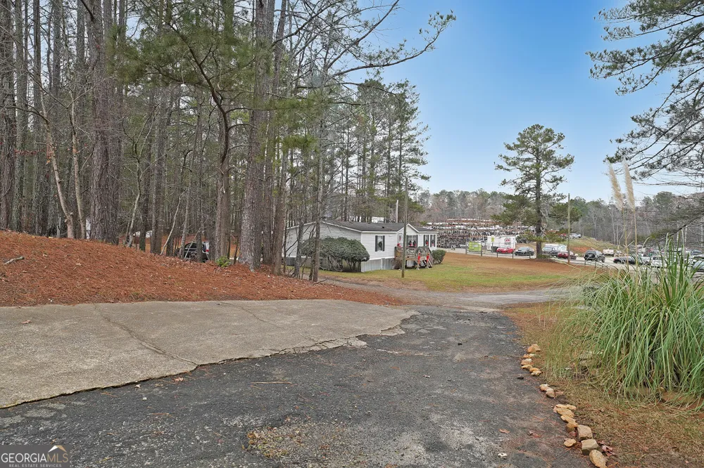 1827 Poplar Springs RD Hiram, GA 30141