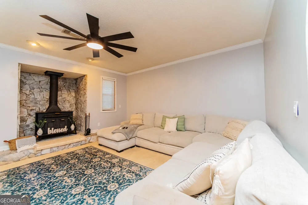 117 Crestwood CT Centerville, GA 31028