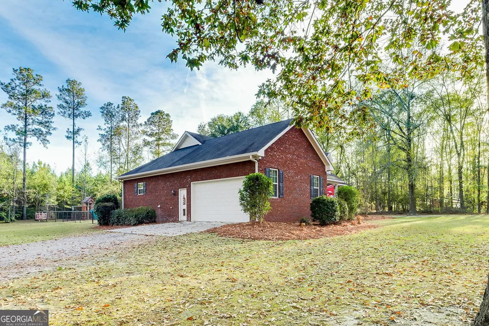 316 Hatcher RUN Ellabell, GA 31308